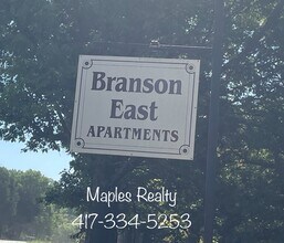 Building Photo - 305 Sweet Gum