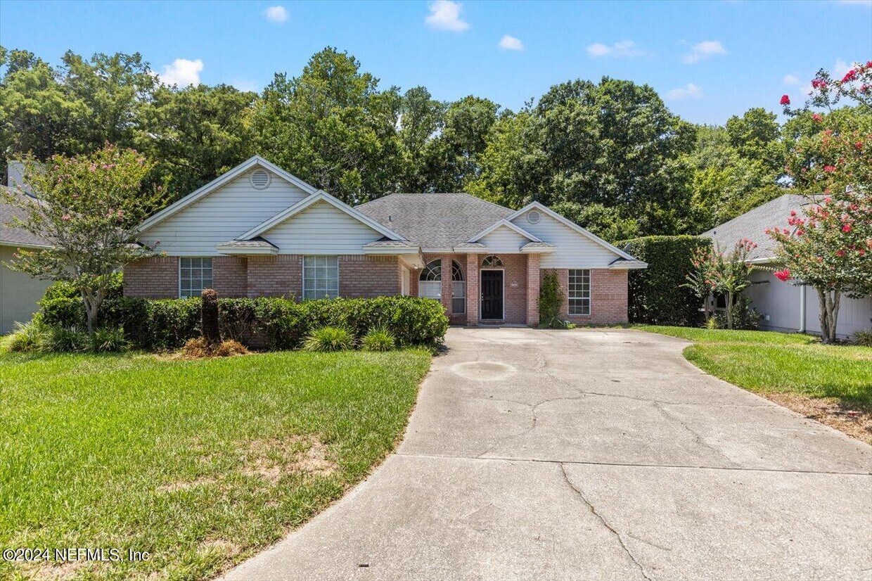 Foto principal - 1722 Branch Vine Dr W
