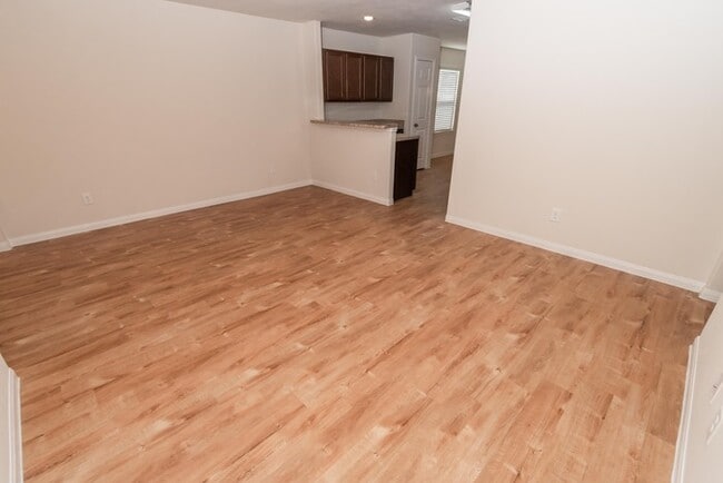Building Photo - 2915 Aspen Mdw