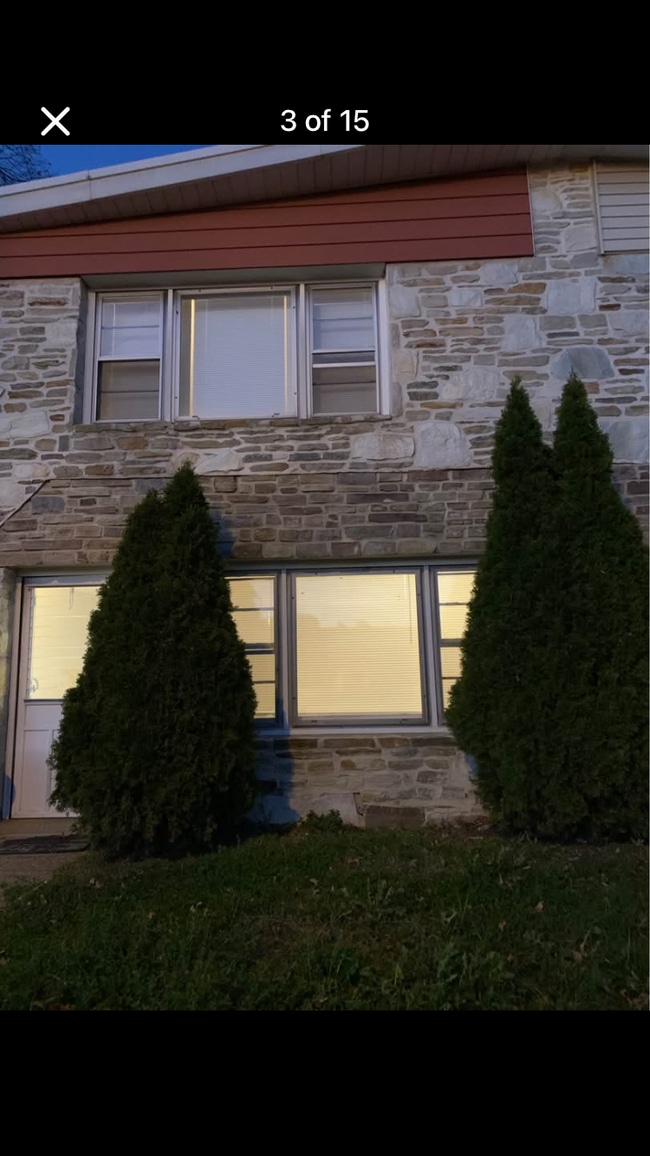 Building Photo - 1801 Beyer Ave