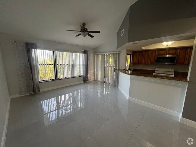 Building Photo - 13351 Greengate Blvd