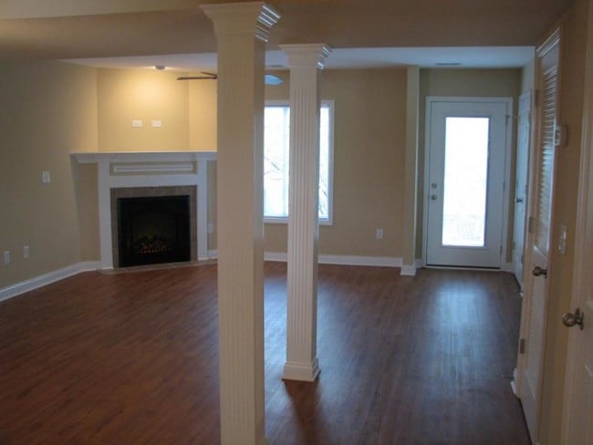 Building Photo - 2888 Rio Dosa Dr