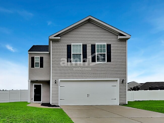 Building Photo - 202 Bellflower Cir