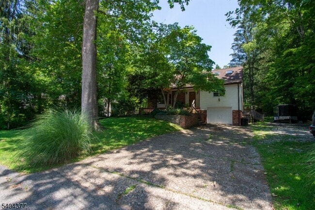 Foto del edificio - 29 Walker Dr