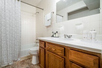 Interior Photo - Cambridge Apartments
