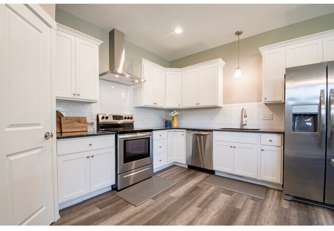 Foto del edificio - 159 Percy Dr