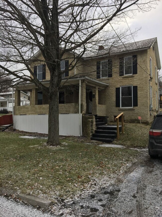 Building Photo - 4 br, 1.5 bath House - 1010 N Jefferson Ave