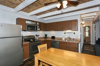 Building Photo - 2100 Lodgepole Cir