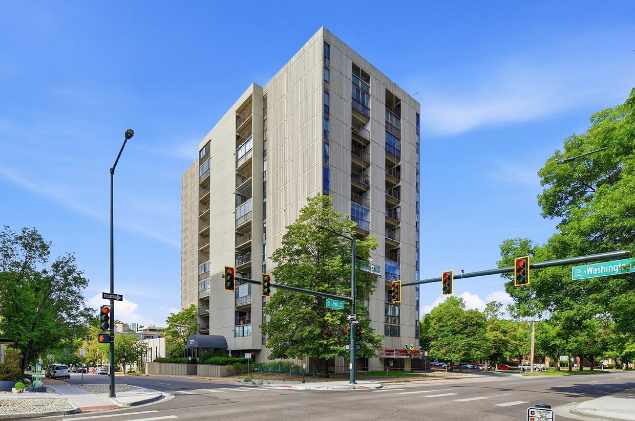 $2,345.95 - 2 Bed, 2 Bath Condo in Denver with Central AC! - $2,345.95 - 2 Bed, 2 Bath Condo in Denver with Central AC!