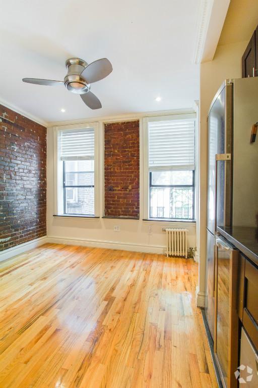 Building Photo - 221 Mott St