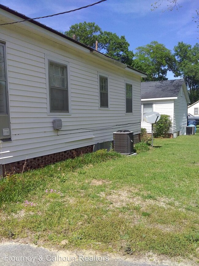 Building Photo - 2 br, 1 bath House - 4342 Old Macon Road
