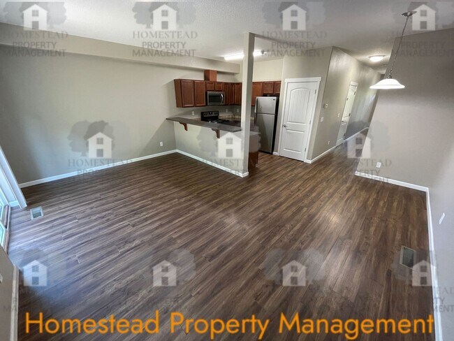 Foto del edificio - 1410-1412 Marigold Dr