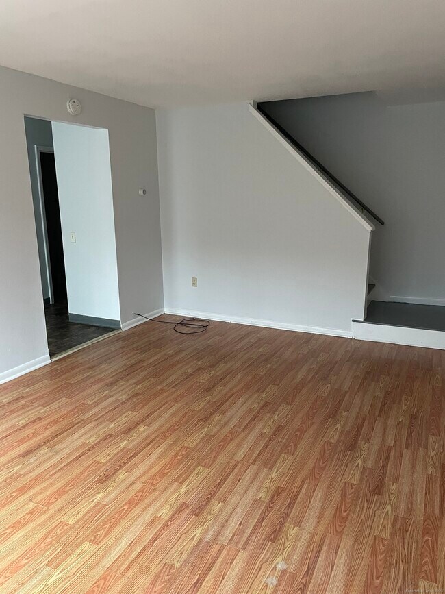 Building Photo - 88 Wakelee Rd