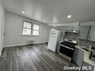 Building Photo - 68 Oakley Ave