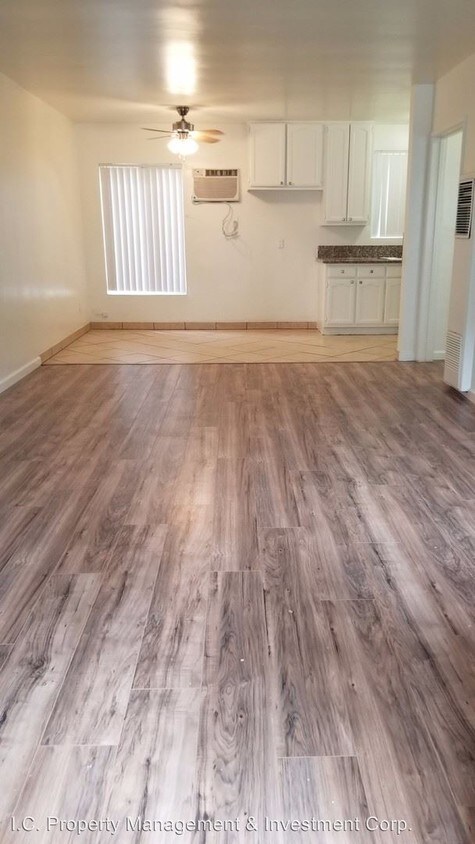 Foto principal - 6634 Woodman Ave
