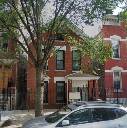 Front of the building - 1639 W 19th St