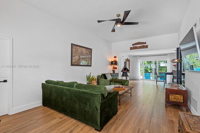 Foto del edificio - 9517 Bay Dr