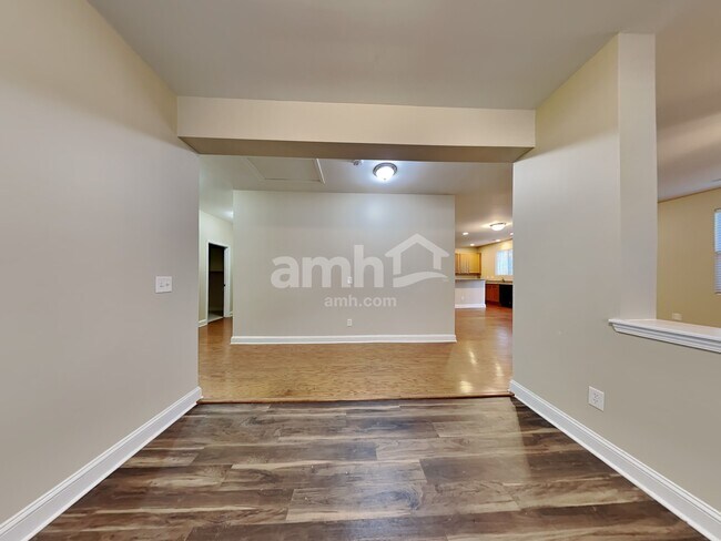 Foto del edificio - 306 Duck Pond Lane