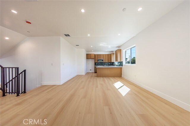 Building Photo - 2426 S West View St