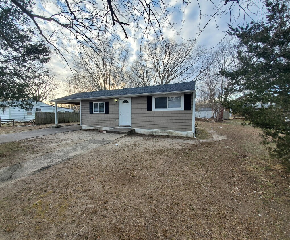 Primary Photo - 642 Meade Ave