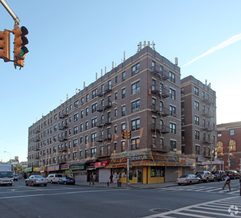 Foto principal - Washington Heights Apartments