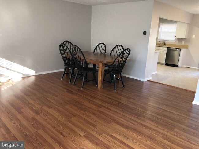 Foto del edificio - 11 Pike Hall Pl