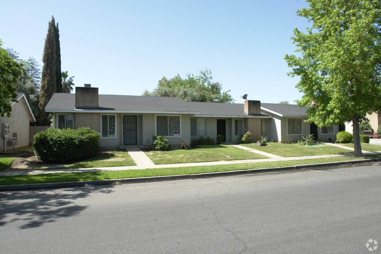 Primary Photo - 1700-1706 Conestoga Dr