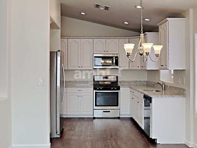 Foto del edificio - 10706 S Distillery Canyon Spring Dr