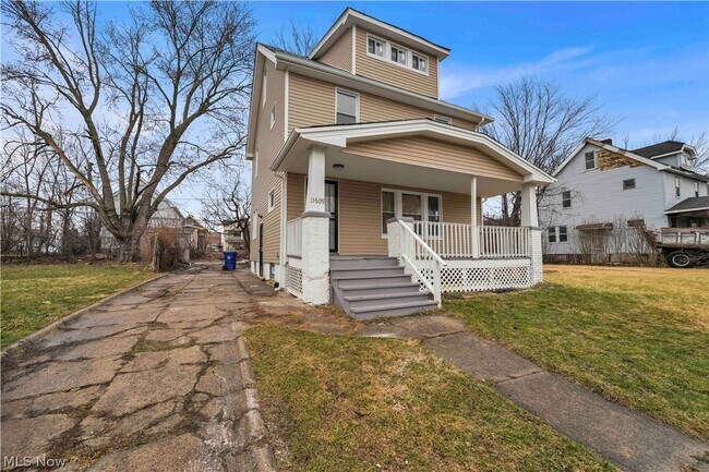 Foto del edificio - 13609 Edgewood Ave