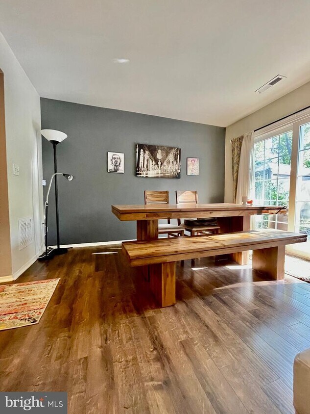 Foto principal - 347 Elderwood Ct