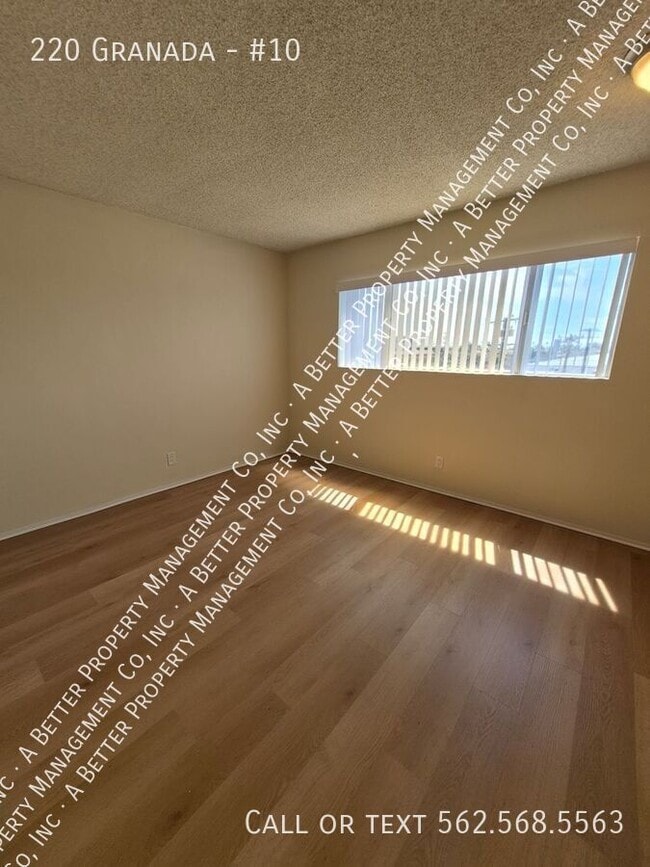 Building Photo - 220 Granada-#10