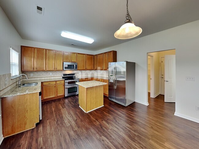 Building Photo - 259 Flanders Dr