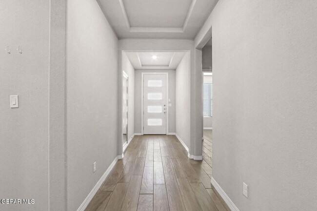 Building Photo - 13186 Emerald Isle St