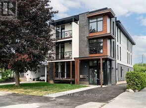 Building Photo - 659-659 Donat St