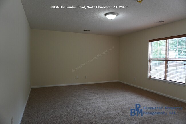 Foto del edificio - 8063 Old London Rd