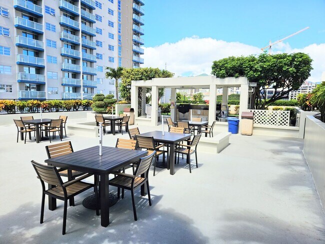 Foto del edificio - Royal Capitol Place Kakaako 1 Bedroom 1 Ba...