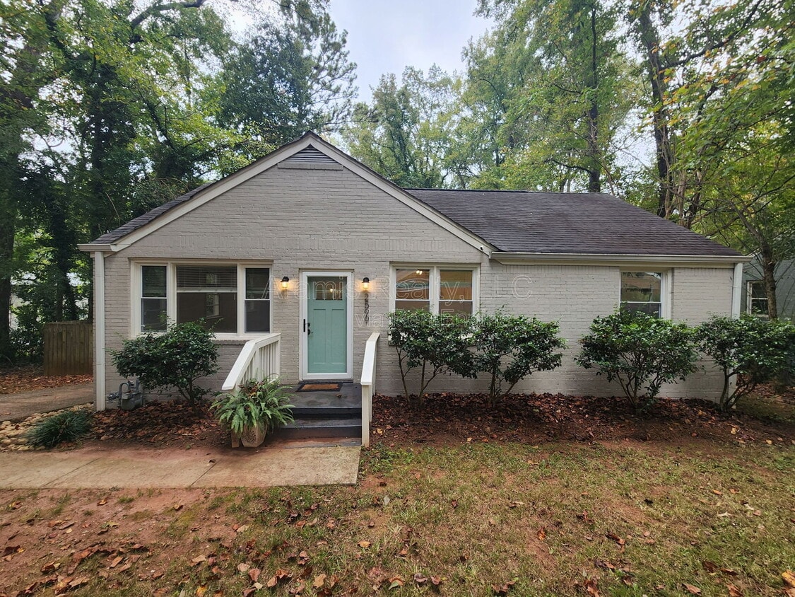 Photo - 2599 E Tupelo St Se
