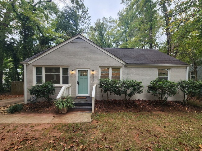Photo - 2599 E Tupelo St SE House