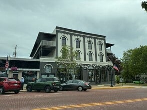 Building Photo - 104 E Walworth Ave