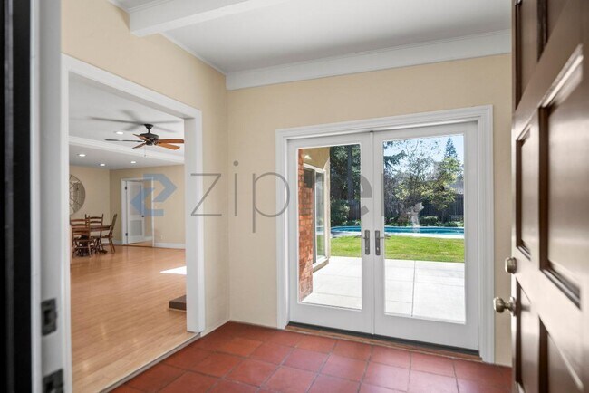 Foto del edificio - 16498 LG Almaden Road