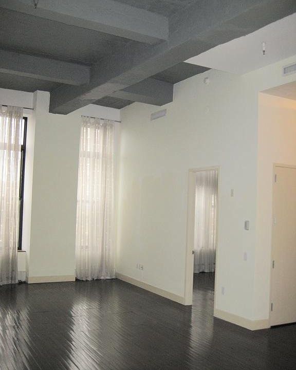 Living - 25 Leroy Pl