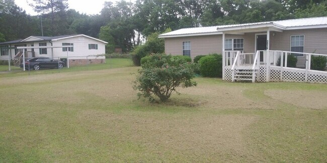 Building Photo - 3016 War Eagle Ave
