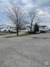 Building Photo - 51 Yorktown Ln