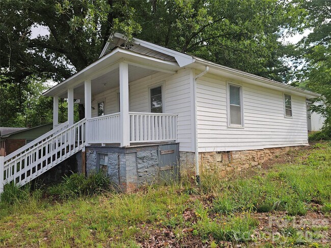 Building Photo - 1641 Berkley St SW