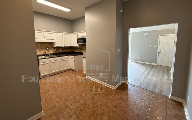 Building Photo - 96 Autumn Branch Ln