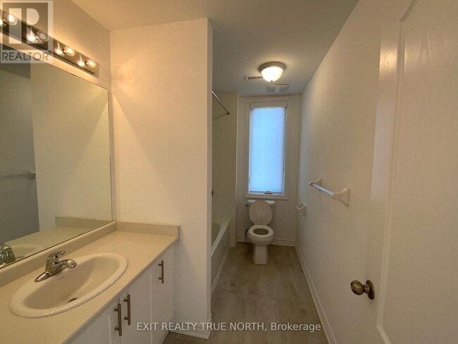 Building Photo - 139 Marina Village Dr