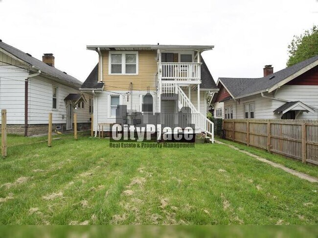 Foto del edificio - 1026 W 35th St