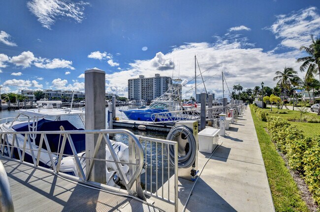 Foto del edificio - 110 Marine Way