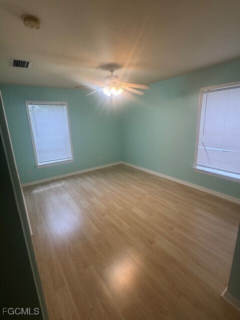Foto del edificio - 722 SW 35th St