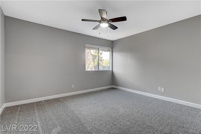 Building Photo - 1303 Darlene Way